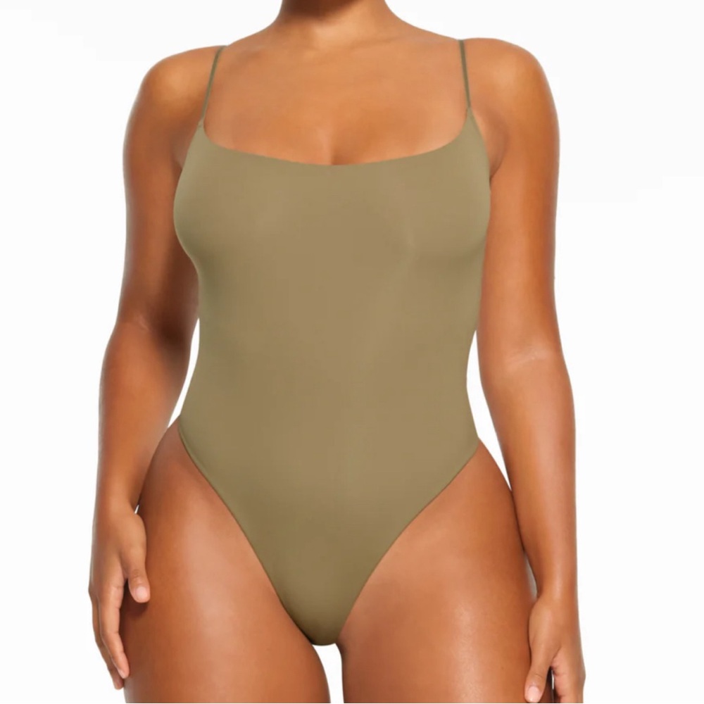 Skims Fits Everybody Cami Bodysuit